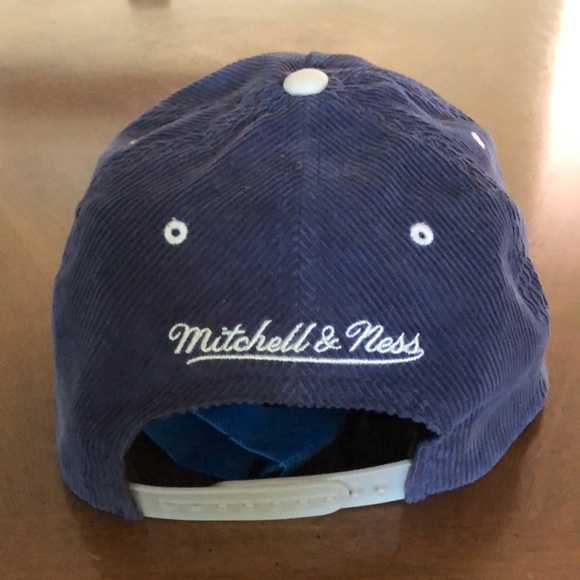 Mitchell & Ness corduroy Seahawks hat - Picture 5 of 5